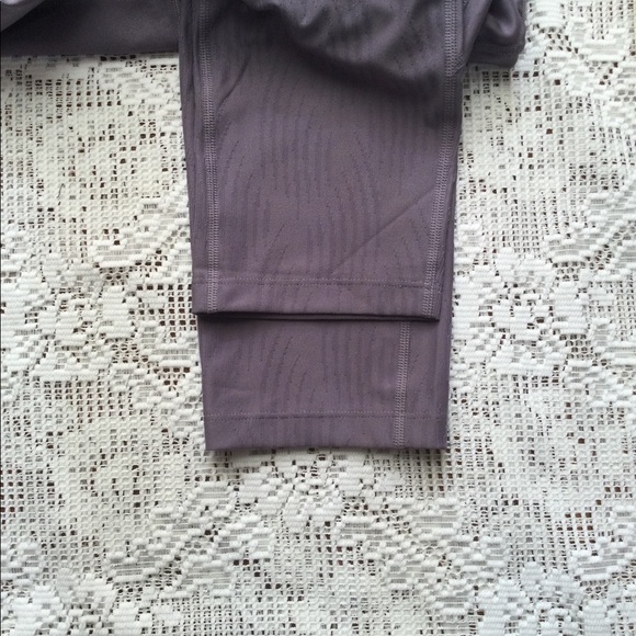Under Armour Womens Heatgear Leggings Size XL - Picture 8 of 9